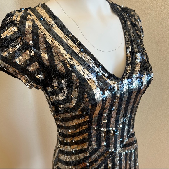 Parker Sequin Mini Dress XS V Neck Black Silver - Picture 3 of 8